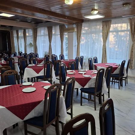 Hotel Traian Caciulata Călimăneşti Zewnętrze zdjęcie