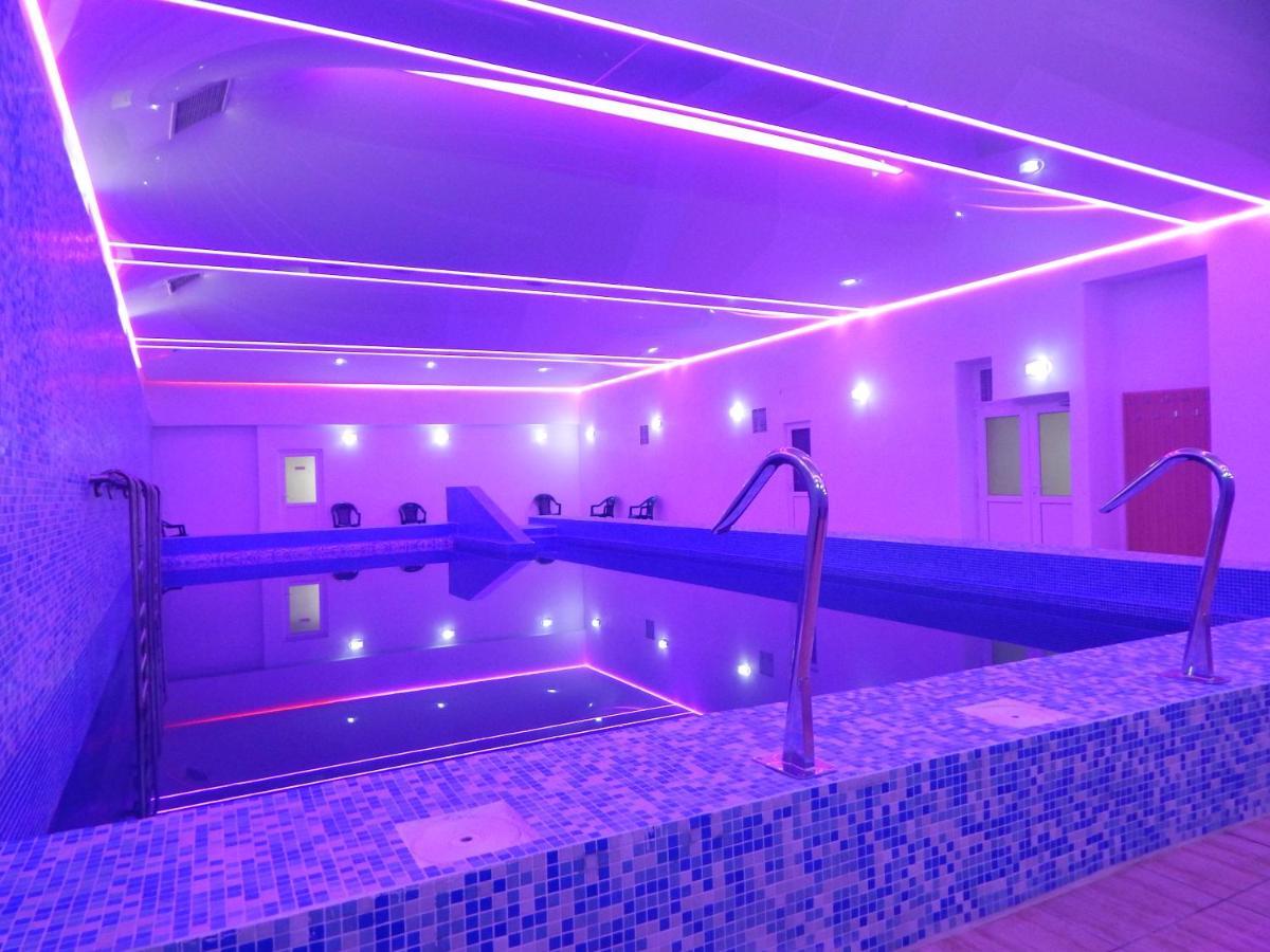 Hotel Traian Caciulata Călimăneşti Zewnętrze zdjęcie